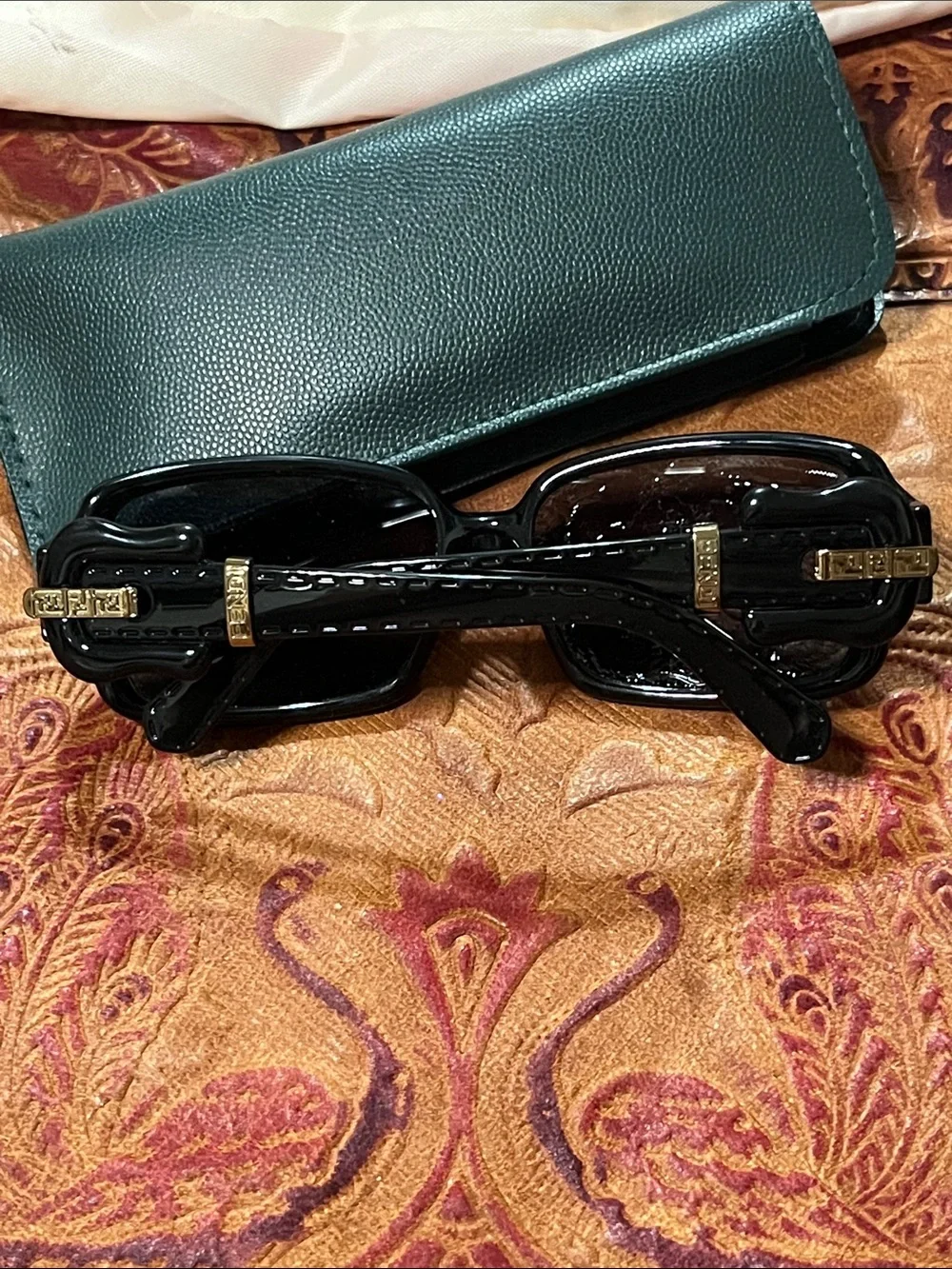 Fendi Black Women's Sunglasses with Green Case